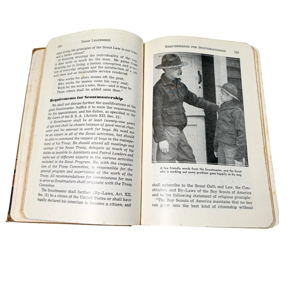 Scouting America vintage 1943